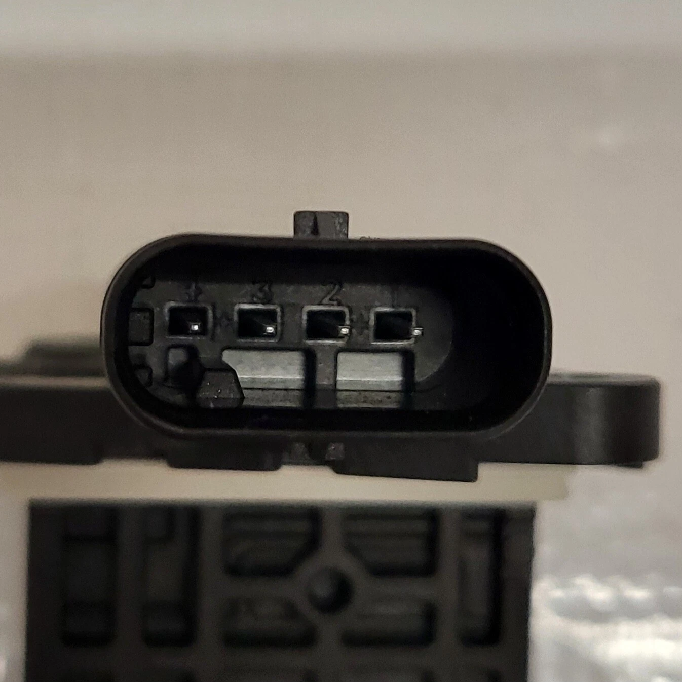 MAF Sensor FORD C-Max, Focus, Kuga, Transit, Tourneo, 2038581, EM5A-12B579-AA